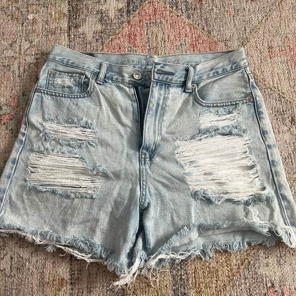 American Eagle Mom Short
